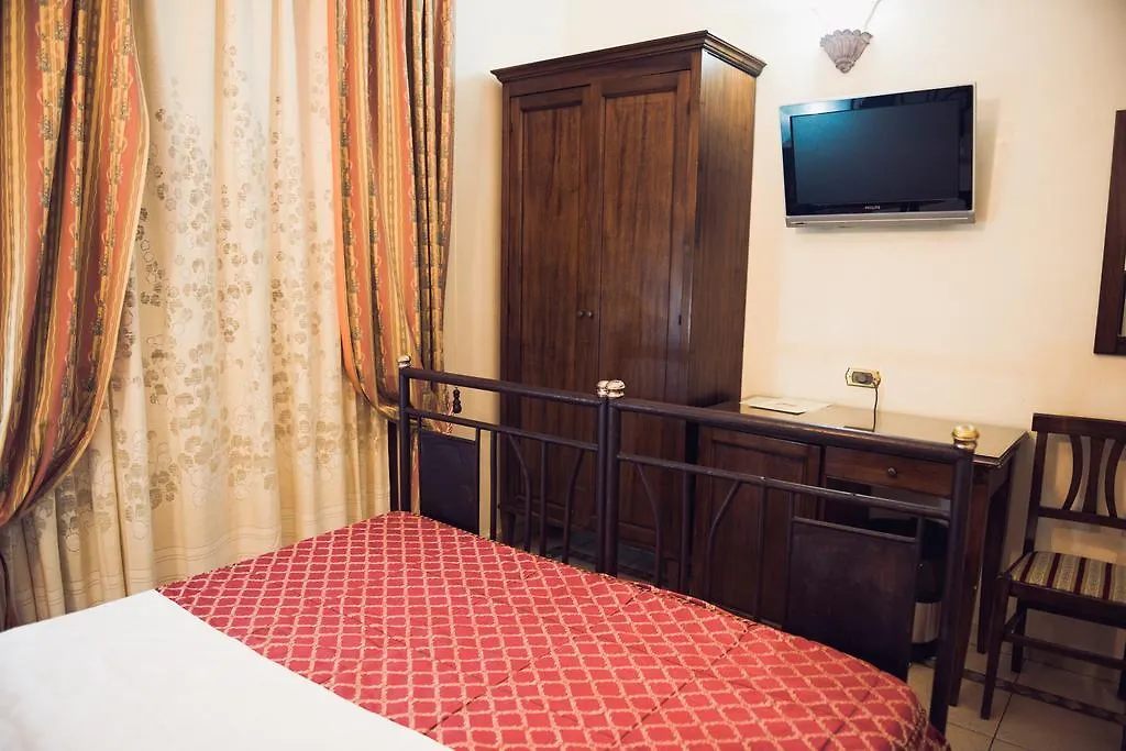 **  Hotel Robinson Rome Italie